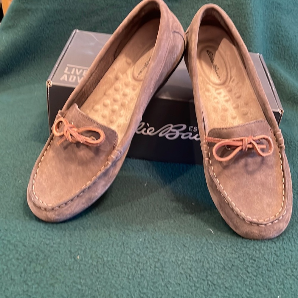 Eddie Bauer Suede Flat Shoe